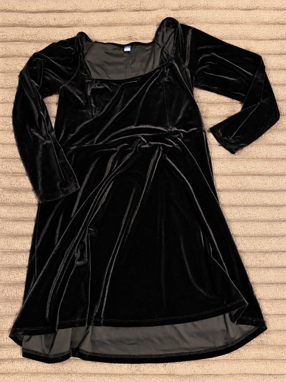 Womens OLD NAVY Black Velvet Long Sleeve Dress